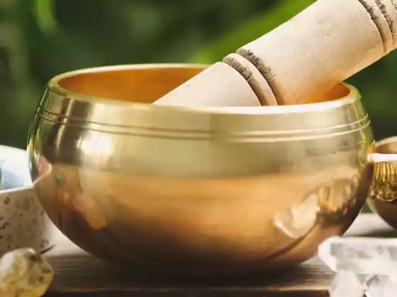 طبی Qigong اور آواز کی شفا یابی