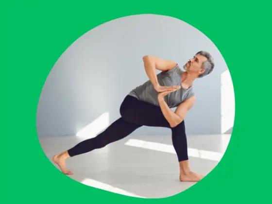 赋能 Vinyasa：中级瑜伽流程